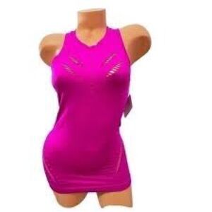 New Victoria’s Secret sport top